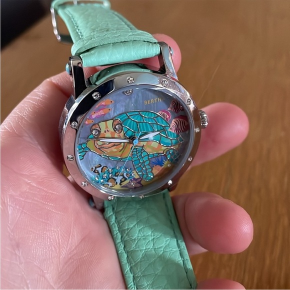 NWOT Bertha Turtle Watch - Picture 8 of 8